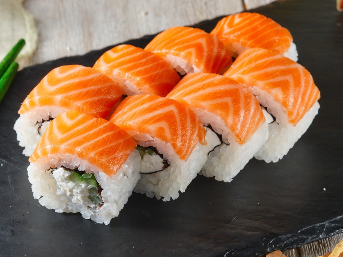 Цунами, доставка суши