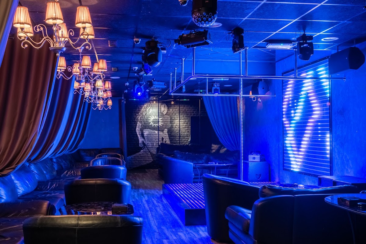 Стриптиз-клуб Zажигалка